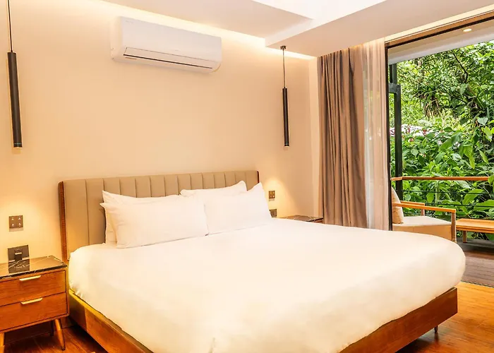 Tifakara Boutique Hotel & Birding Oasis